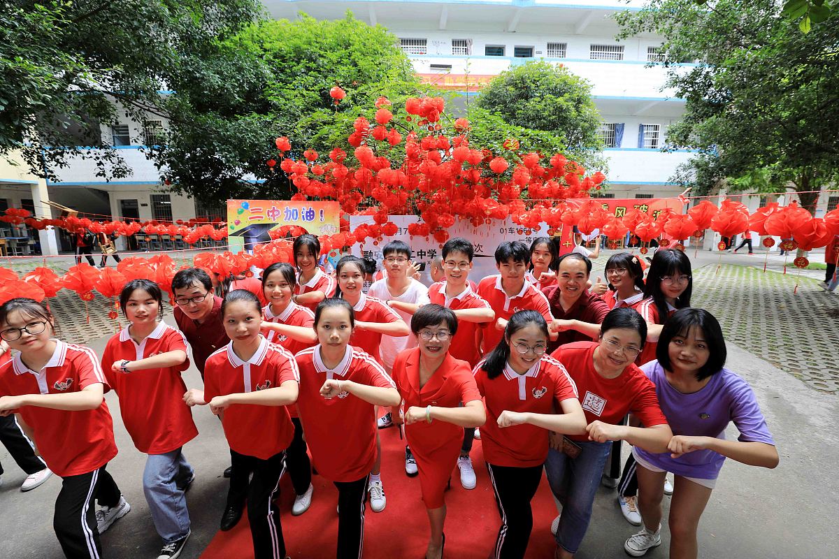 达州耀华育才学校办学理念_教师队伍_校园环境