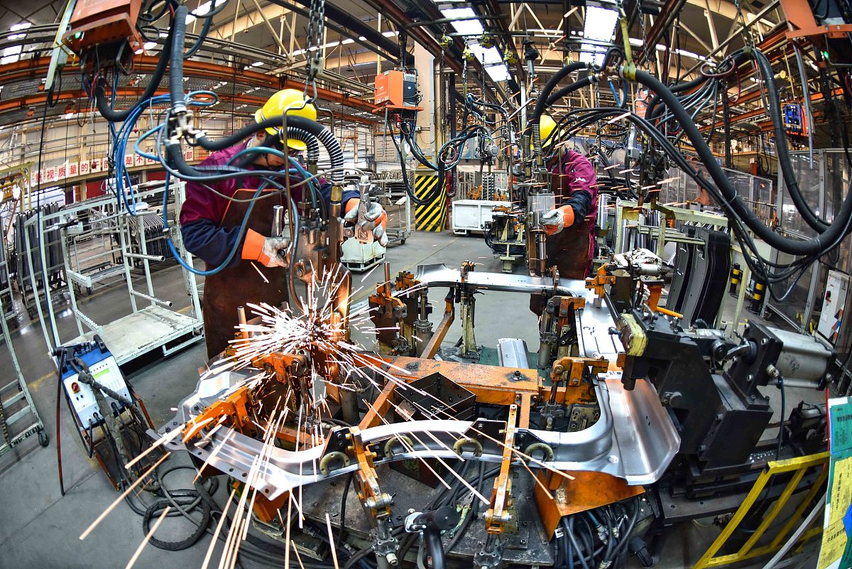 汽车生产流程：焊装车间操作流程详解 - 焊接工艺及安全防护