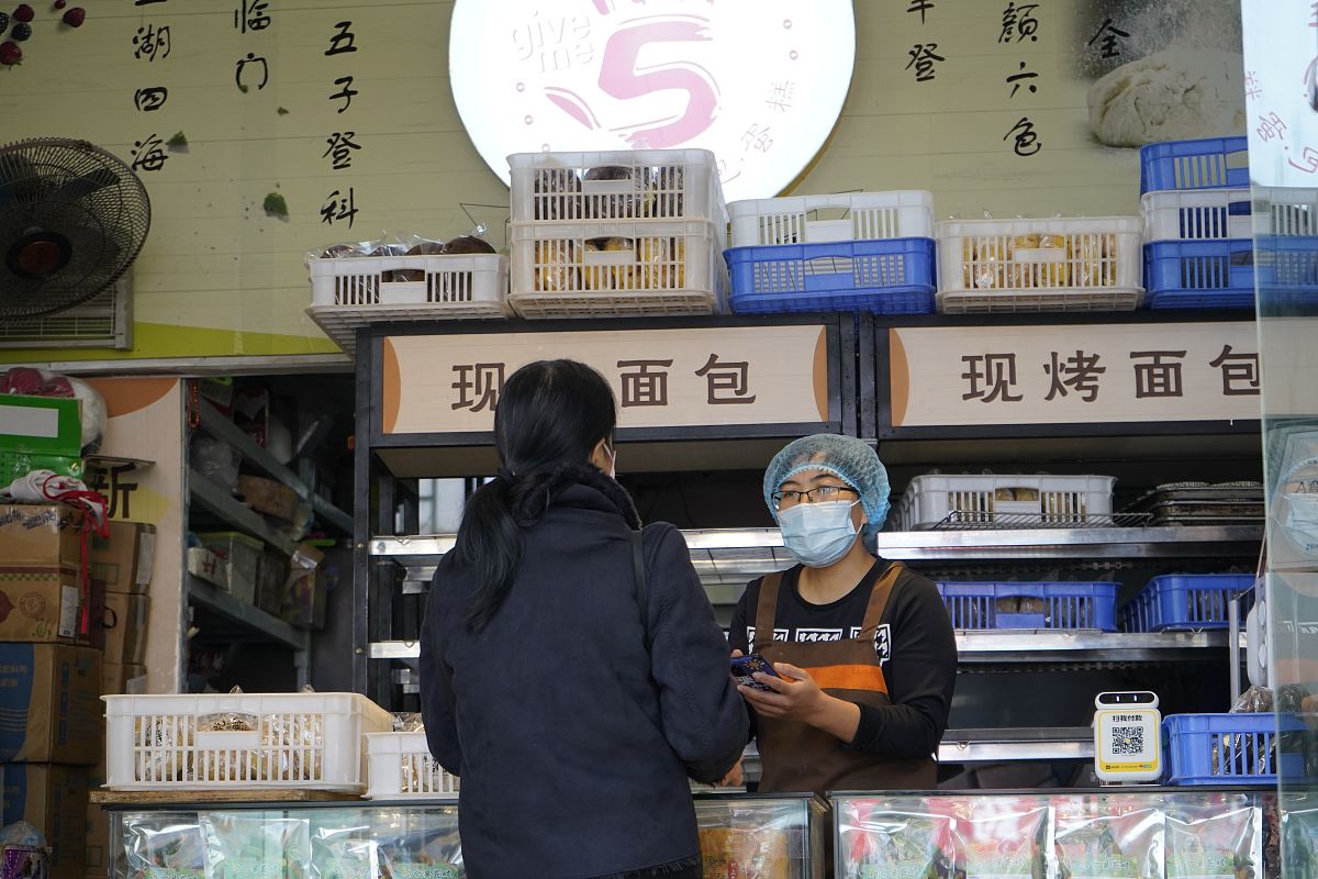 食宿一体化社会自习室的周边便利店服务