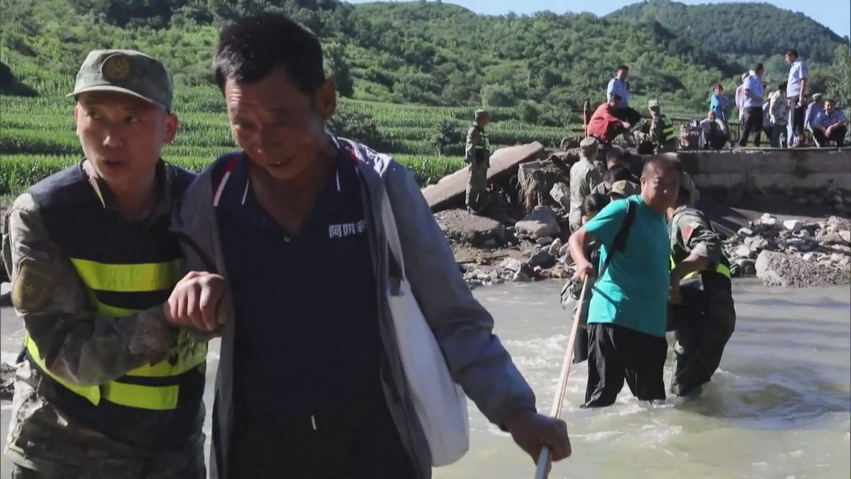 桑植英雄彭清林：12米高桥救人，让桑植县出圈