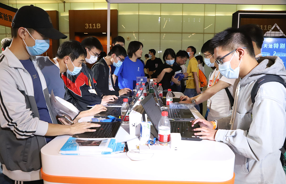 阿里云100m 带宽多少钱