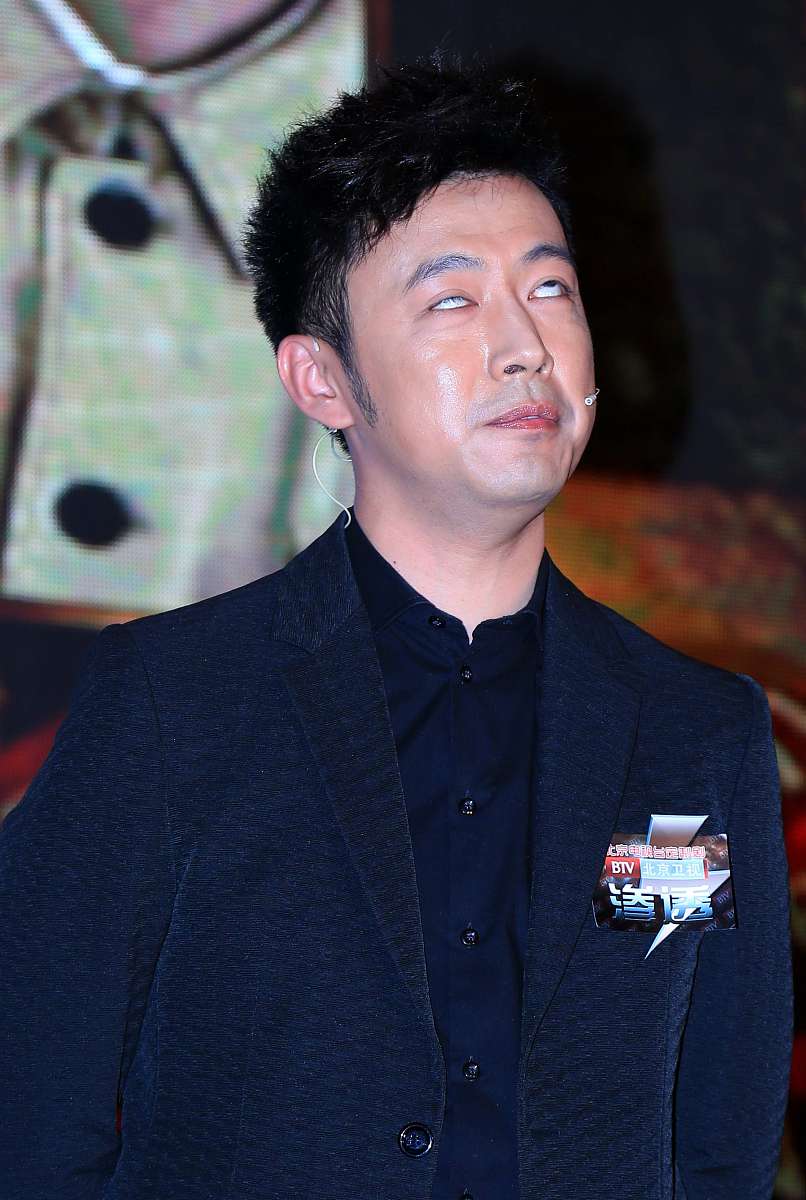 关于《较量无声》的观影报告要求含有视频里的五大战线并重点对以下问题展开阐述问题一苏联解体对今天中国的影响有什么现实启示？问题二美国对中华采取的政治渗透有哪几个方面选一个作为印象最深刻的一个说明理由。总共要求一千字。