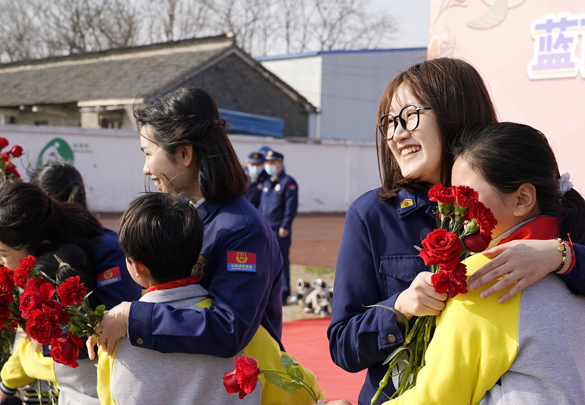 猜字谜：锻炼智力、充满乐趣的游戏