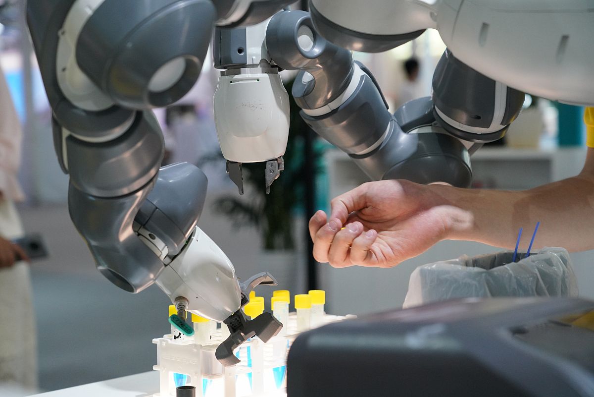 2023年报读工业机器人应用与维修专业怎么样