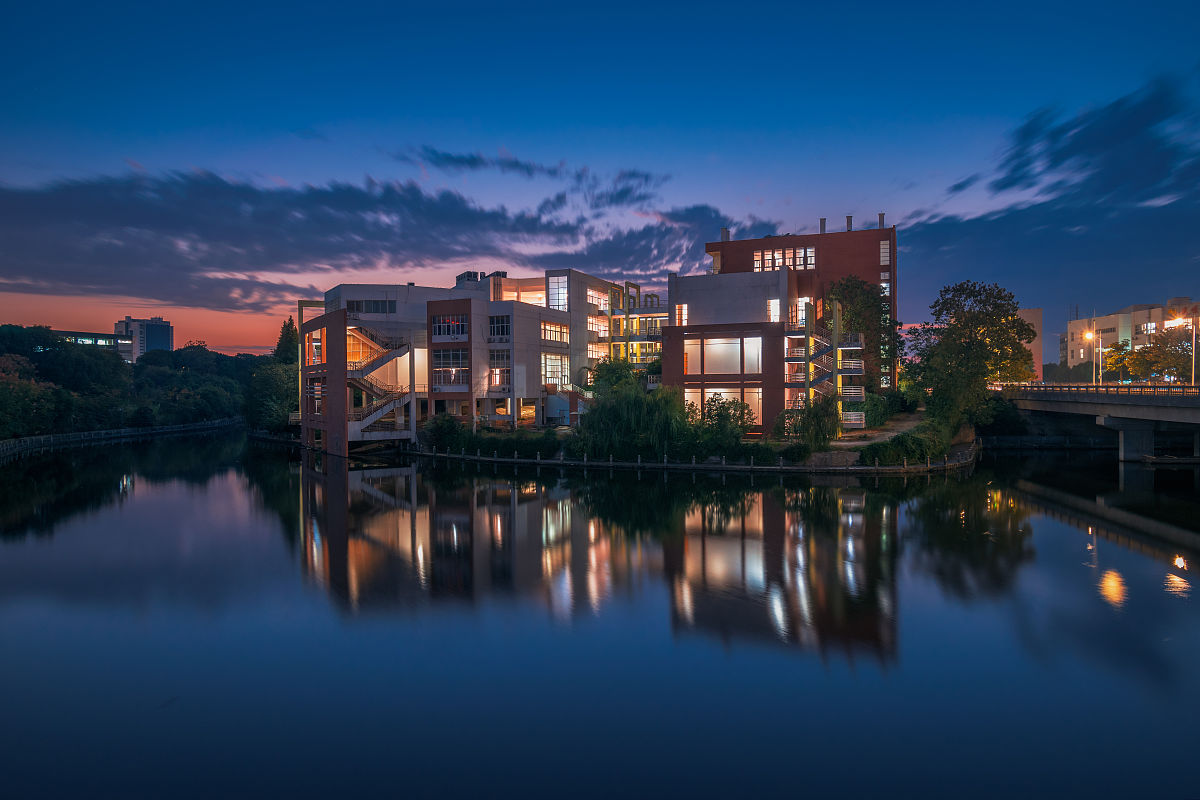 2023年南昌高职单招院校与专科大学区别：哪个更适合你？