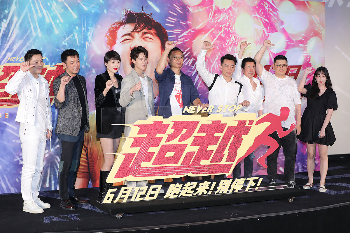 《出发吧！新人！》偶遇神秘嘉宾，网友惊呼：这档综艺走什么狗屎运？
