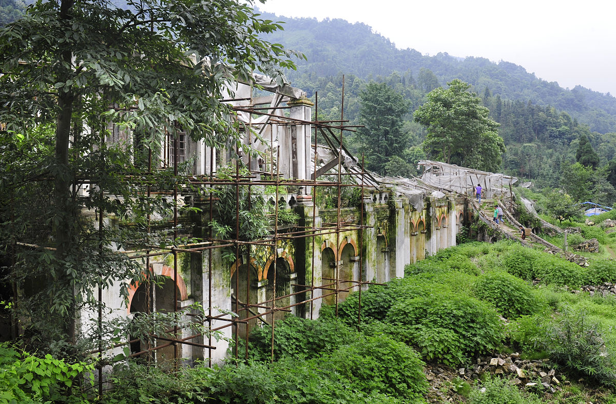 关于四川彭州市政施工总承包二级资质新办及转让多少钱内容生动