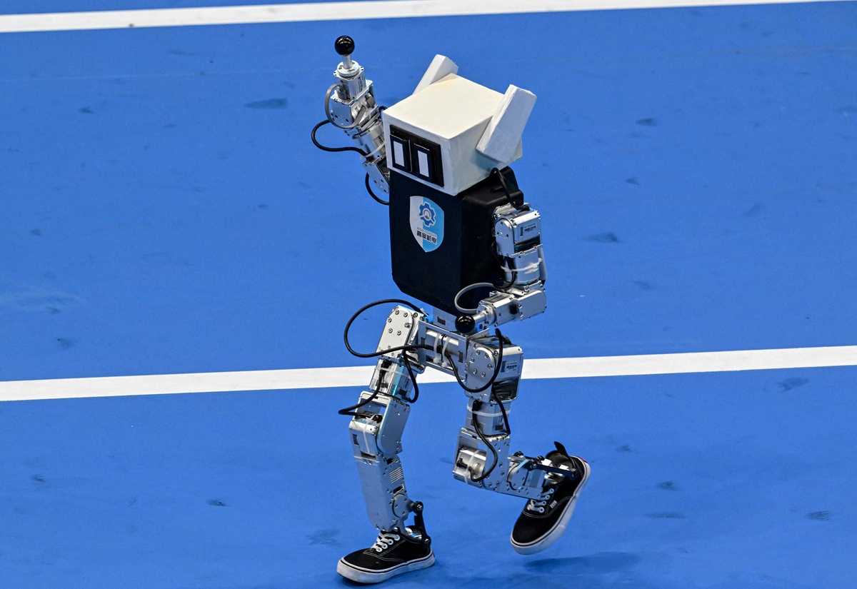 Best Name for a Robot That Detects Sadness and Offers Hugs