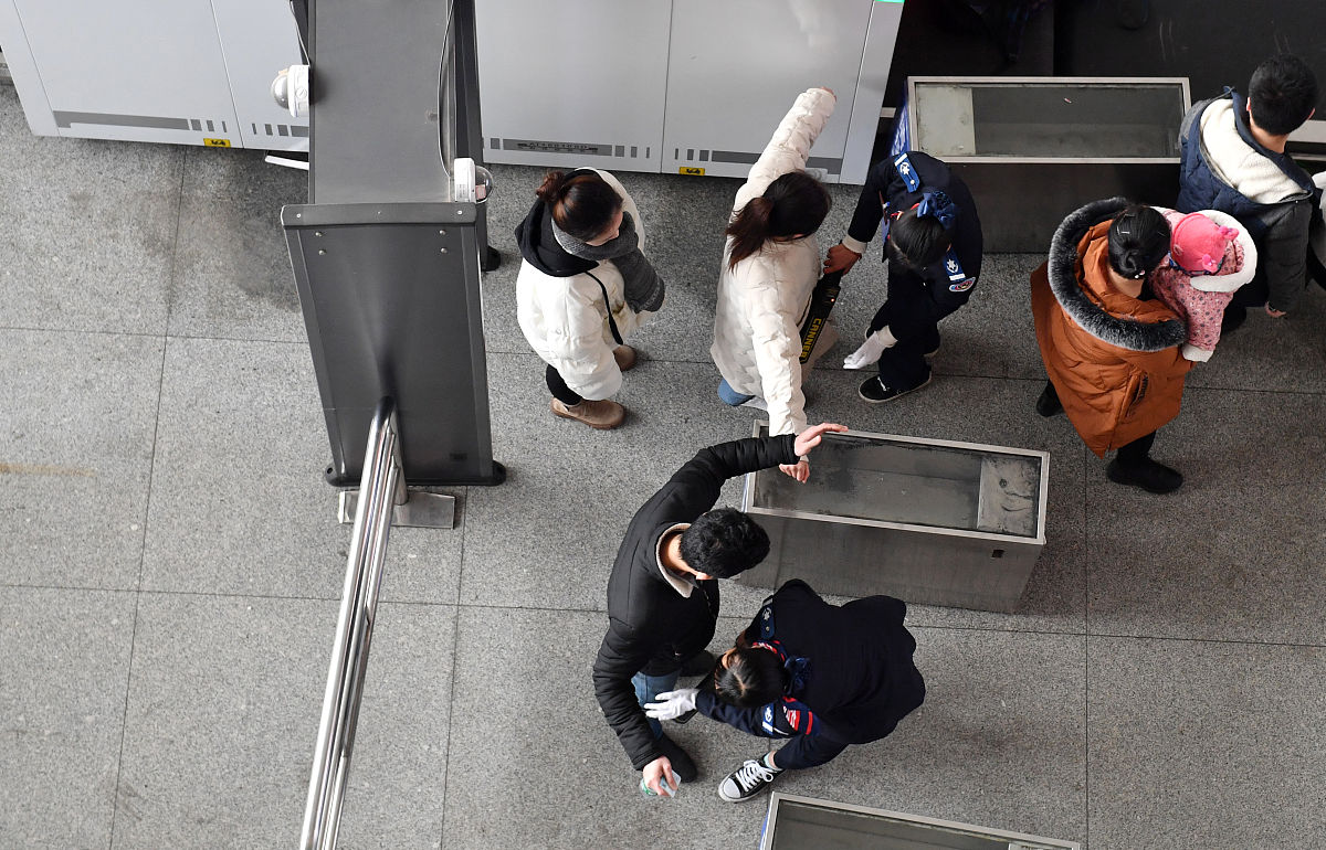 有两组数第一组9个数的和是63第二组的平均数是11两个组所有数的平均数是8第二组有多少个数