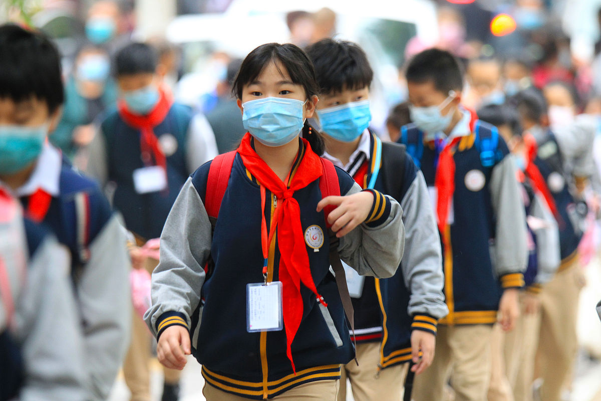 北京小学低年级复学延期，河北小学复学延期吗？