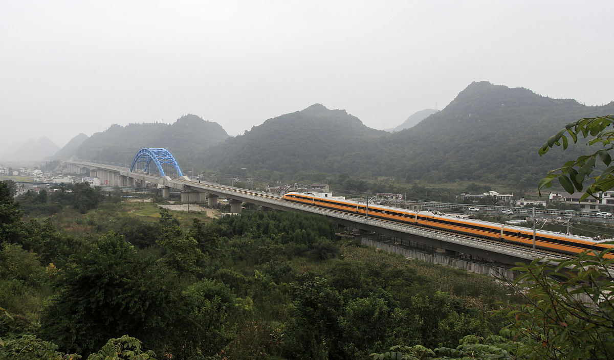 安顺女生读中专学什么好？热门专业推荐及未来发展方向