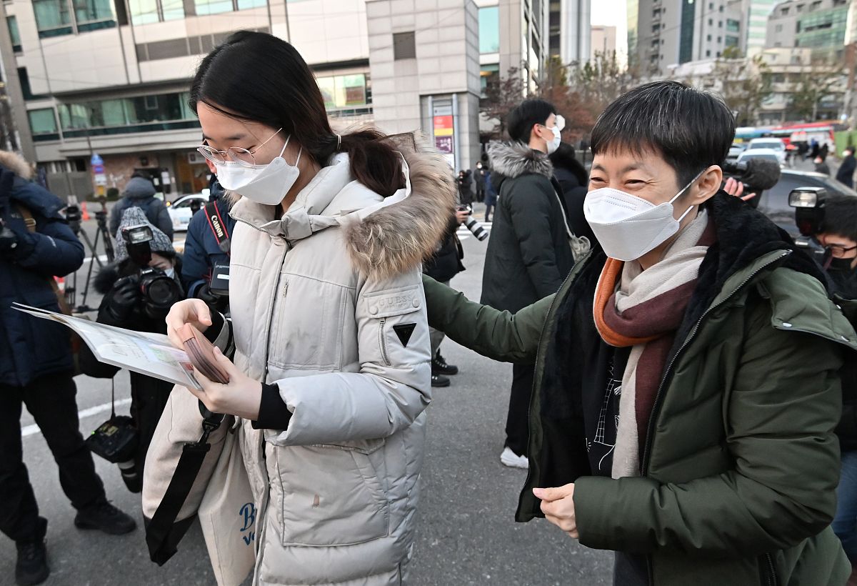 当地时间2020年12月3日,韩国首尔,受新冠疫情影响,原定于今年11月19日