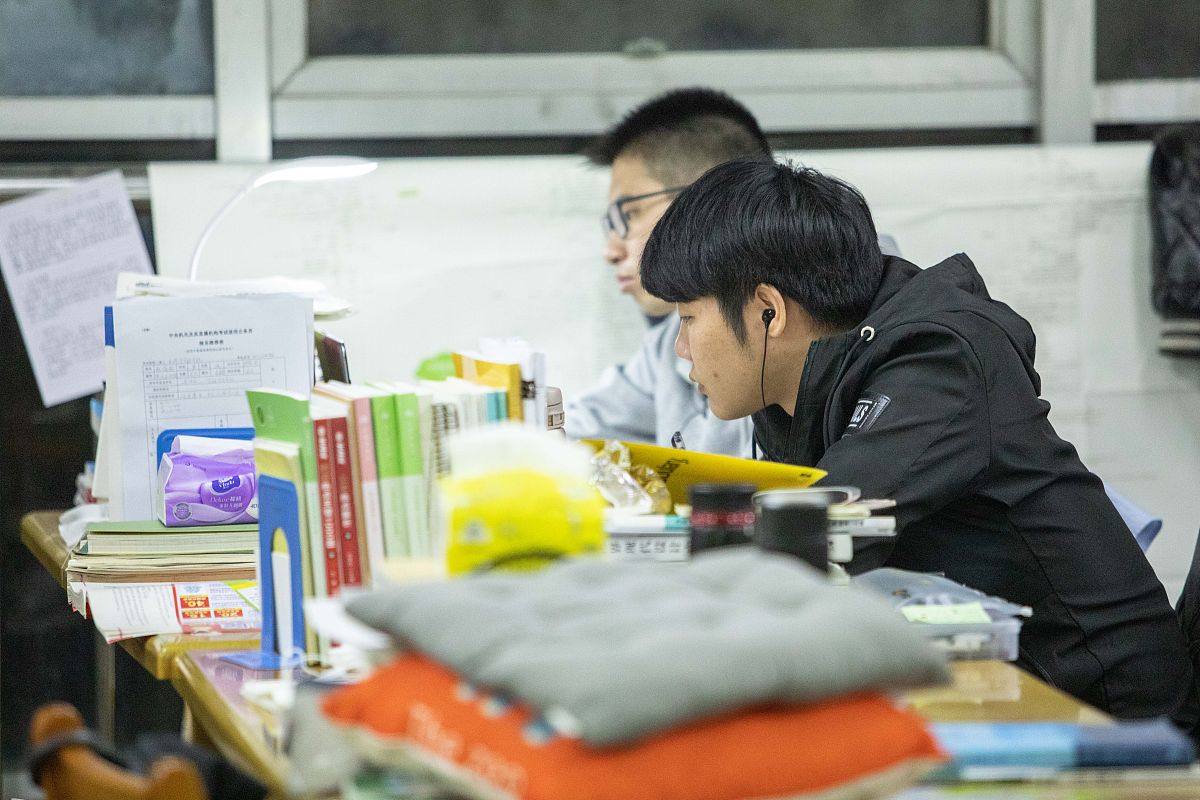 十大最辛苦专业盘点：学霸也直呼吃不消！