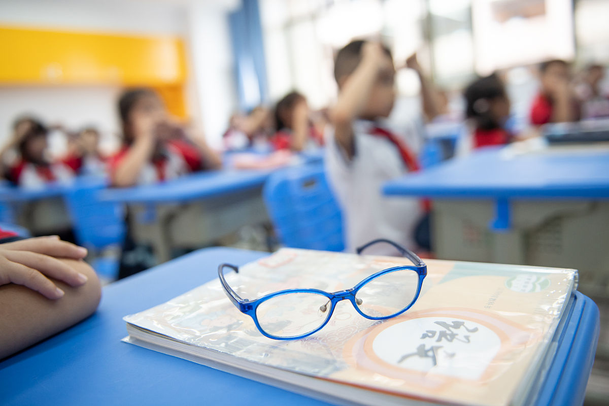 视力矫正后能不能读航空学校用