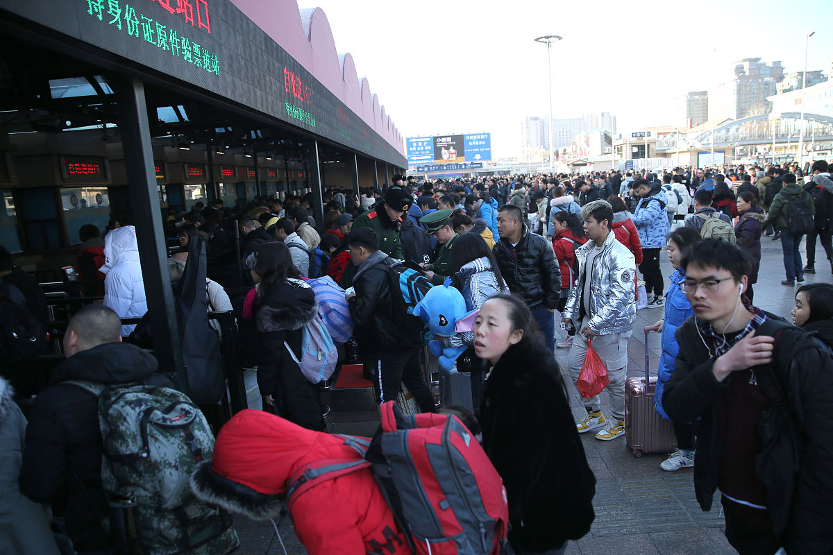 春运铁路客流持续火爆！5日预计发送910万人次