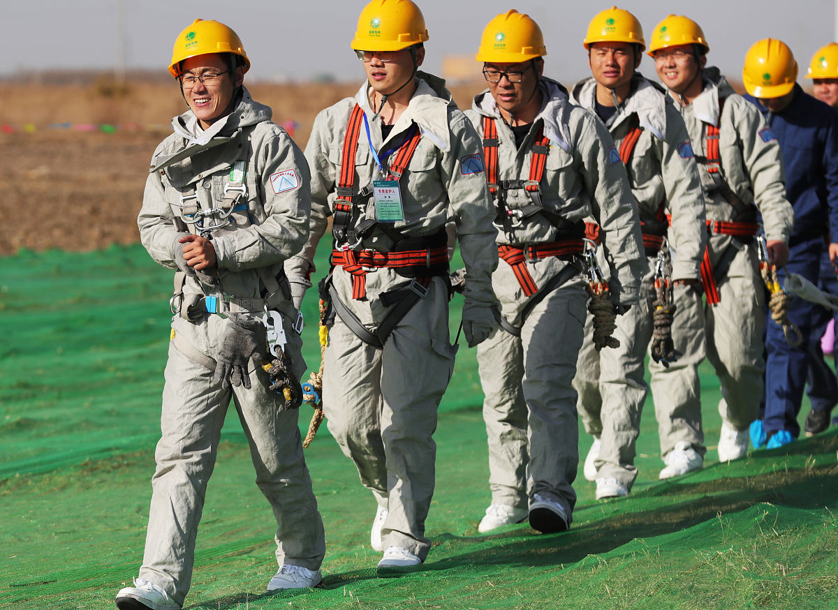 如何利用电位图形求解各点电位和任意两点电压