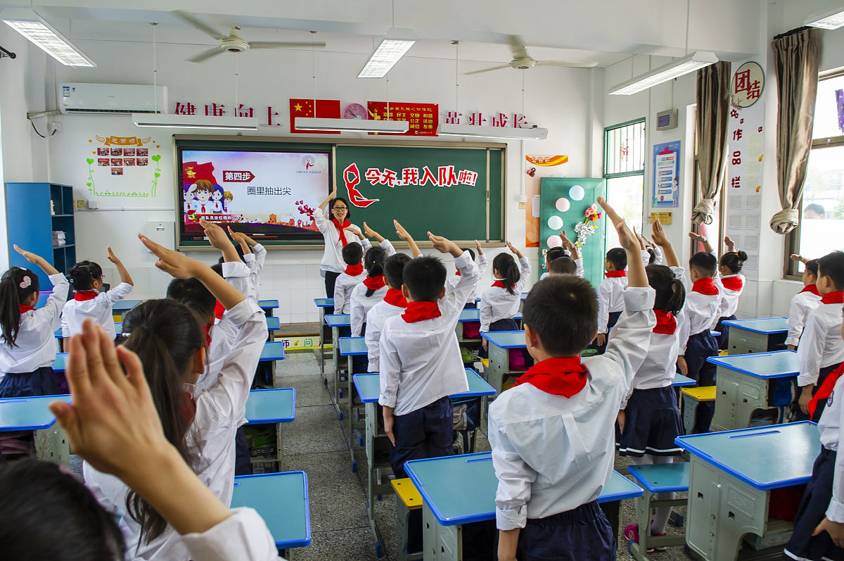 童心向党润如皋：基于核心素养培育的少先队德育活动课程建设