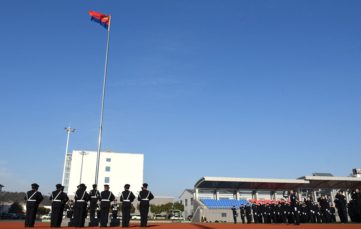 富顺职业技术学校招生办联系电话、地址