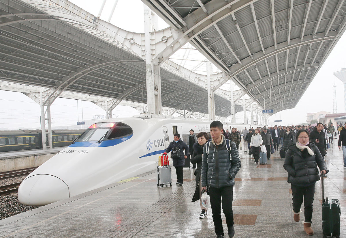 建水初中生读高铁学校需要几年？ -  详细解读高铁学校学习内容和未来发展