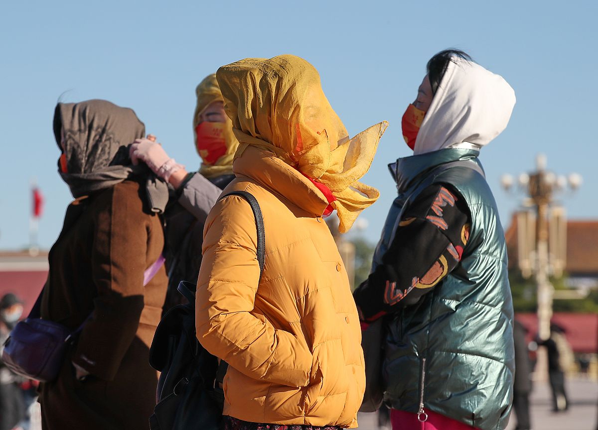 棉服两个袖子怎么穿回答及拓展