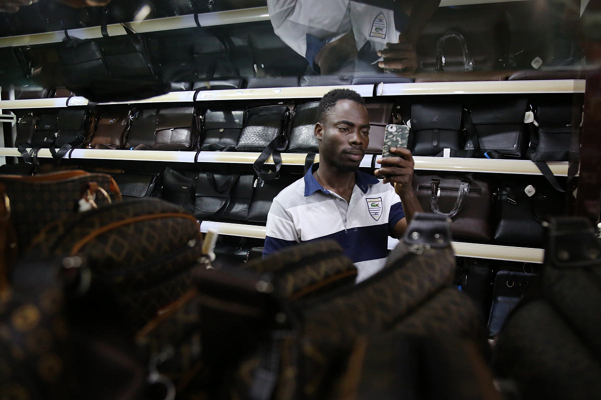 写一份汽车代购协议