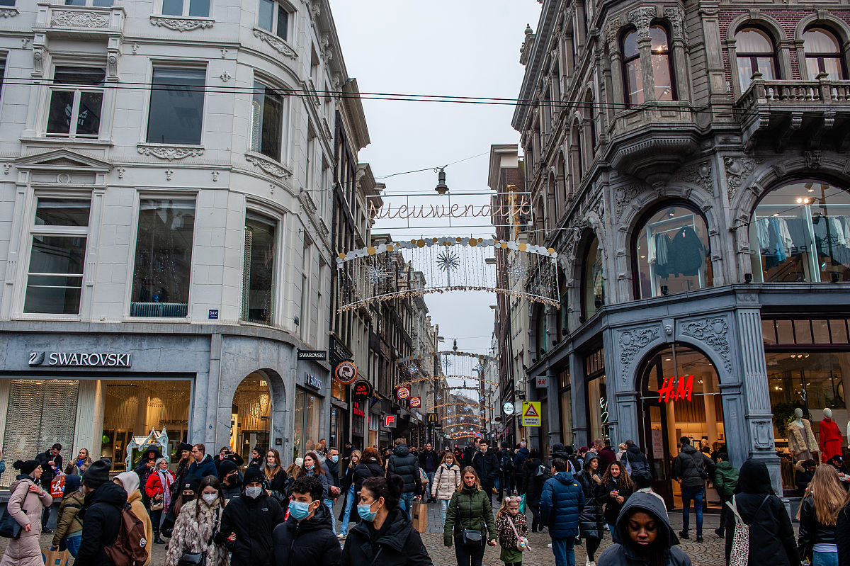 写一篇小学5年级水平关于花钱的作文
