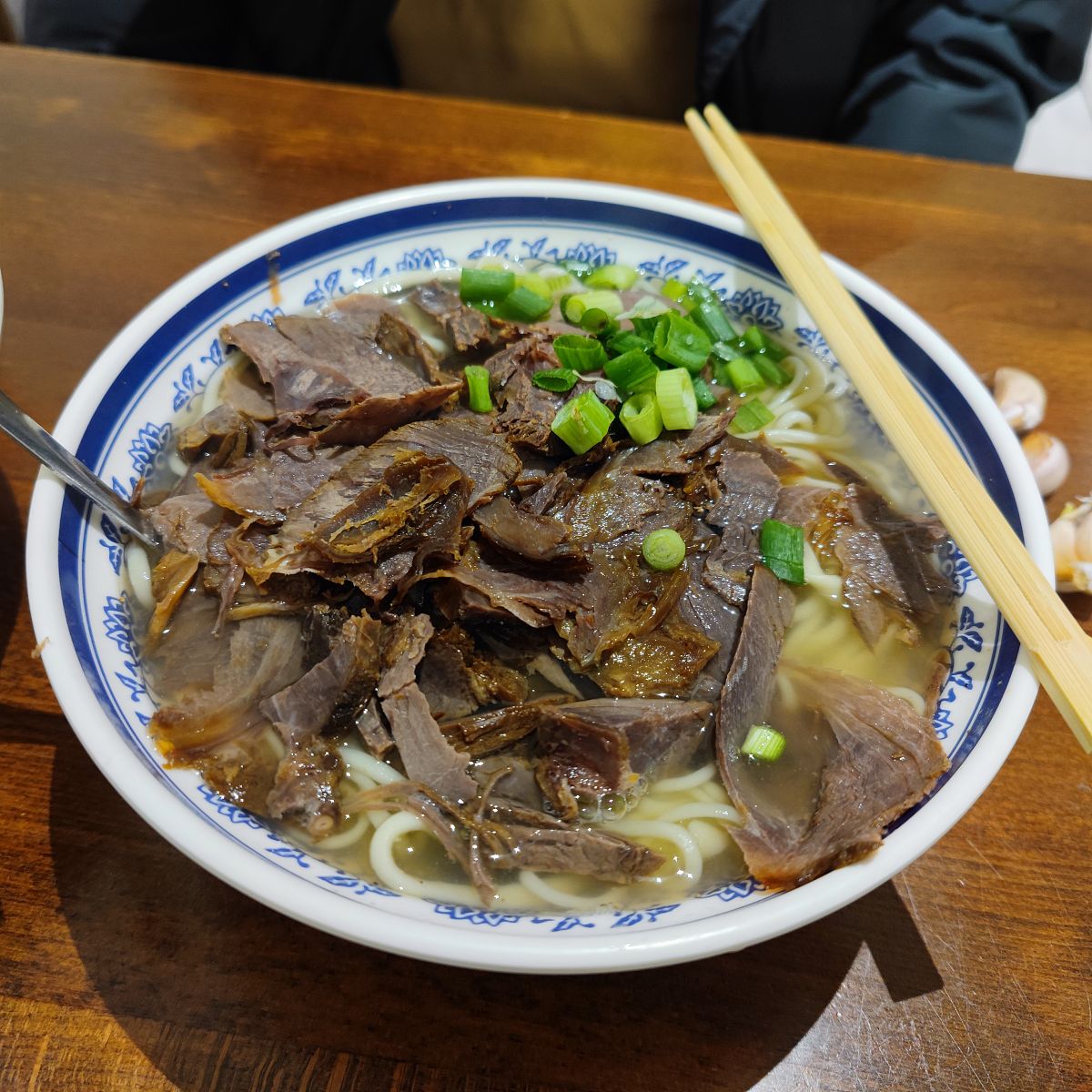 写一份红烧牛肉汤粉外卖好评