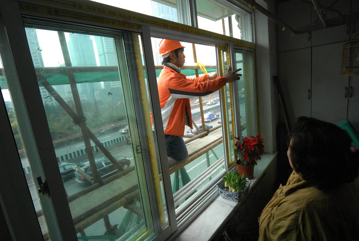 怎么装窗户玻璃用250字详细解答