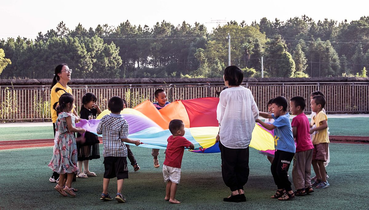 成都幼师学校就业协议：入学必签？保障你未来发展