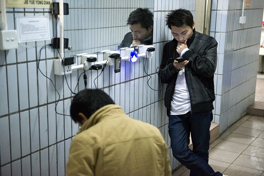 北京200斤外卖员偷窃医院外卖被监控拍下