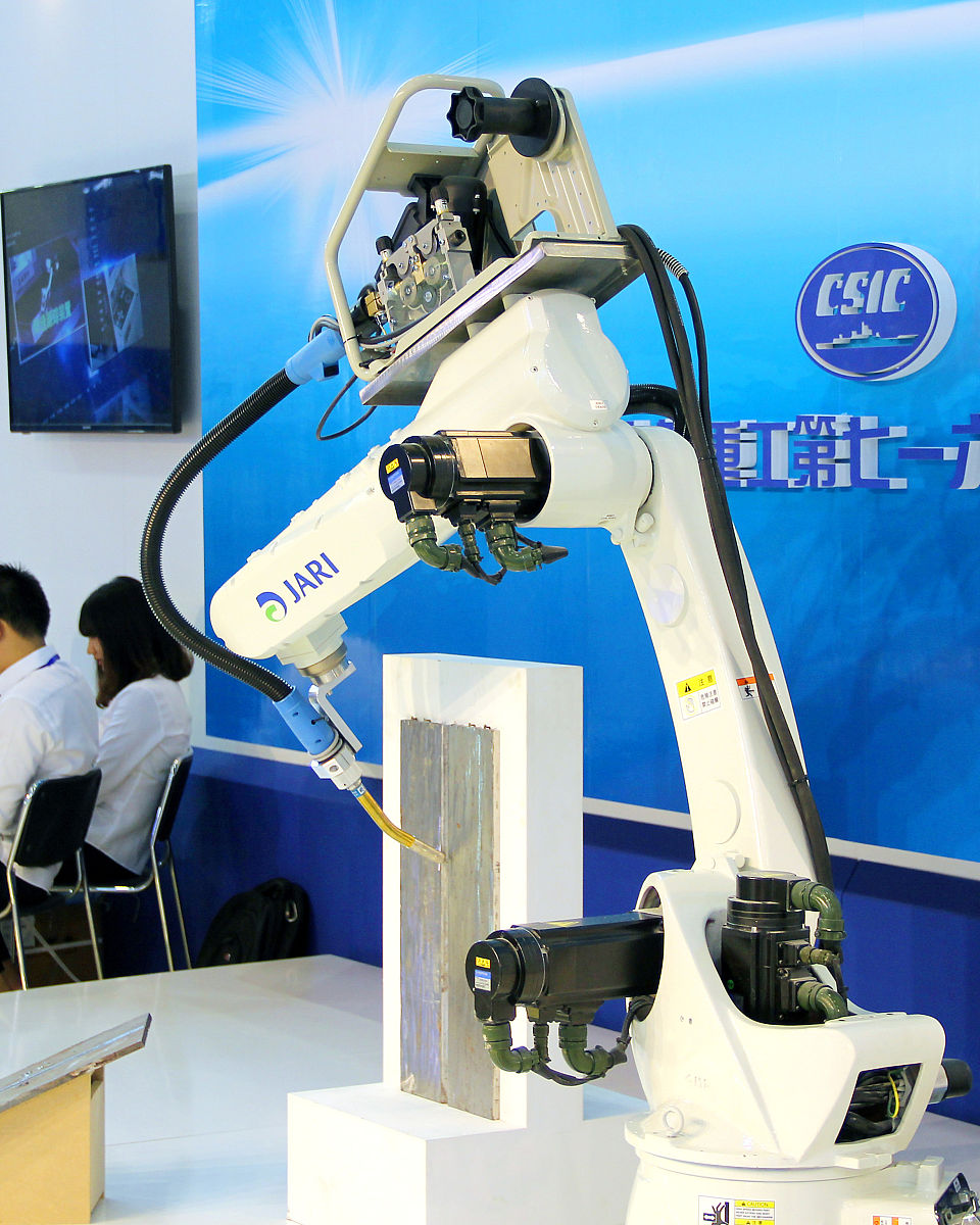 焊接变形量的确定