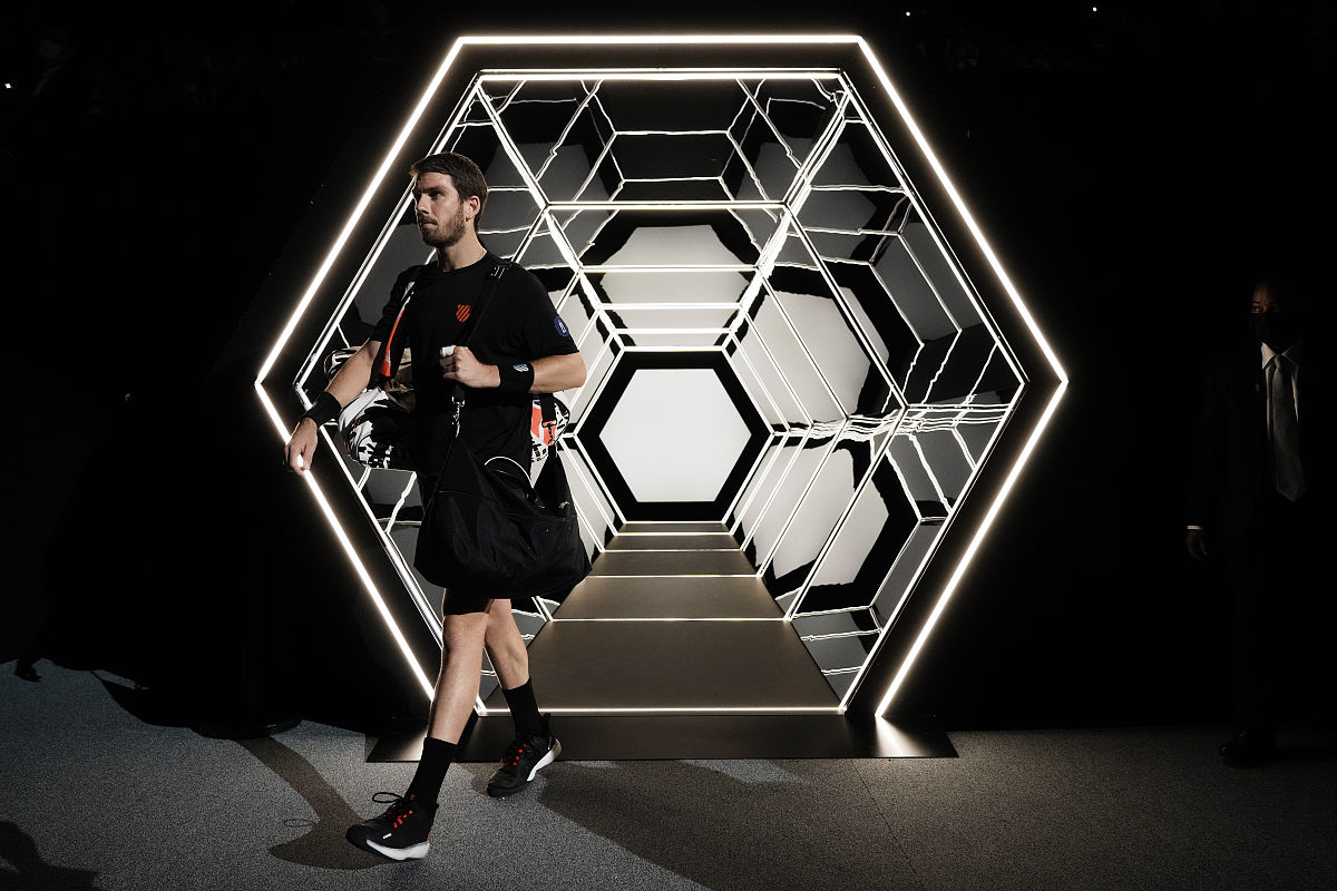 顺丰寄丢38万劳力士手表！消费者拒绝1000元赔偿，事件引发热议