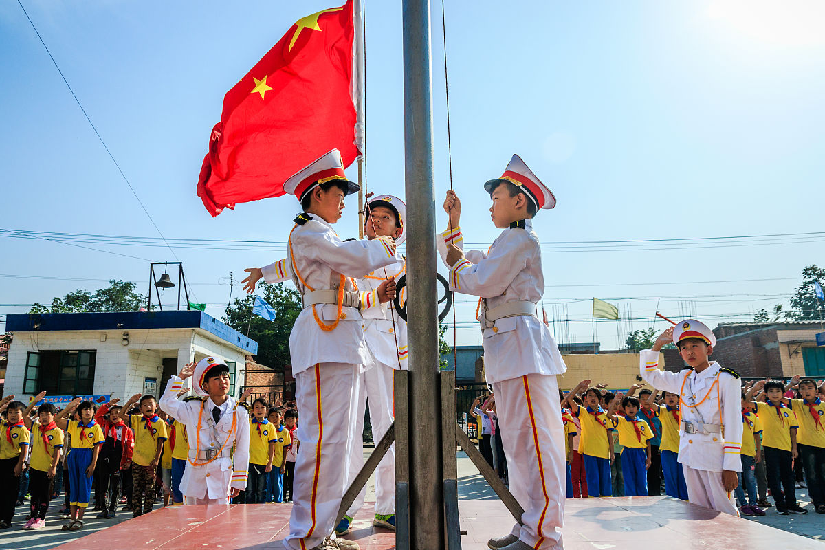 周一升旗仪式：激昂的爱国情怀