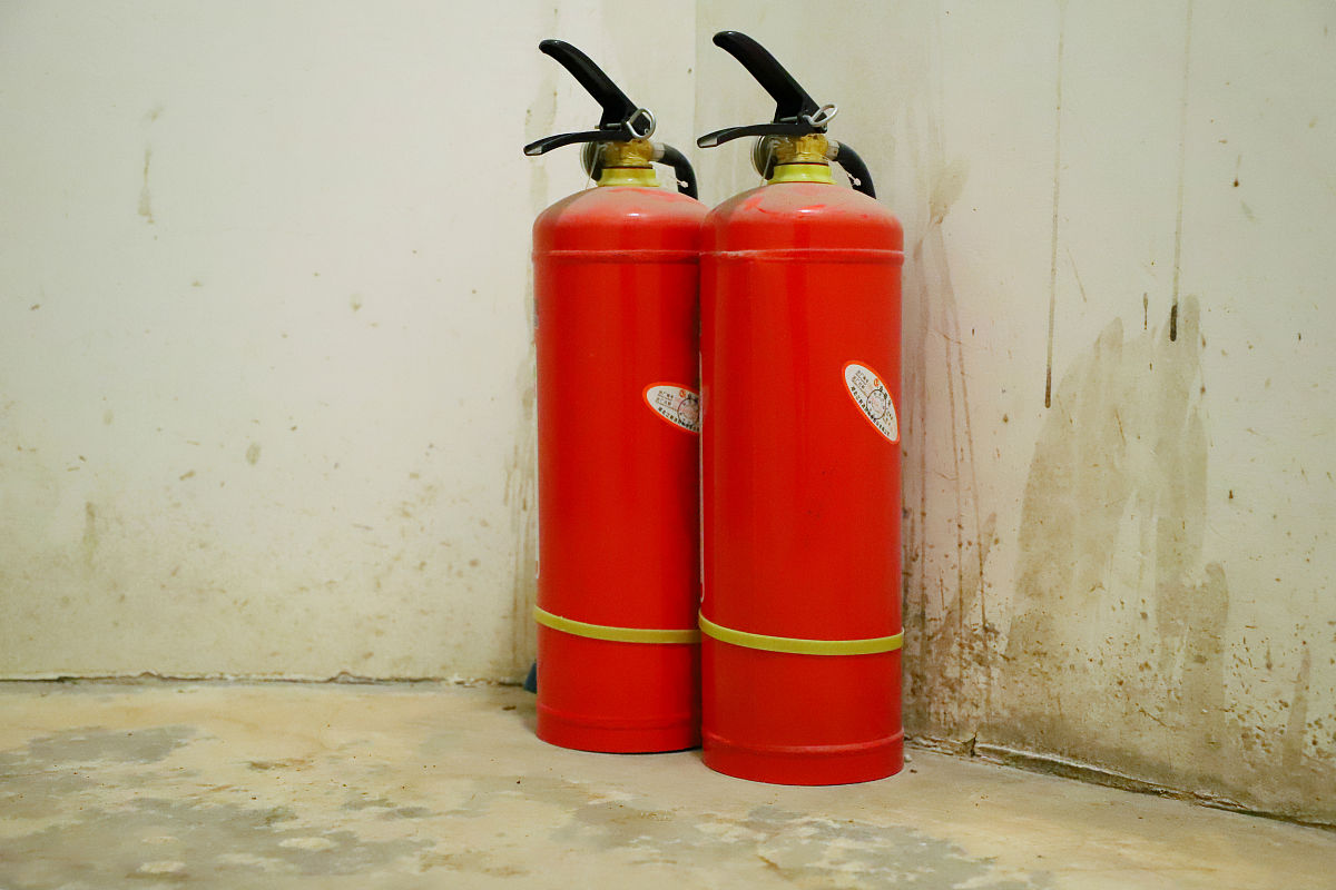 办公区域灭火器配置规范：数量、种类及放置要求