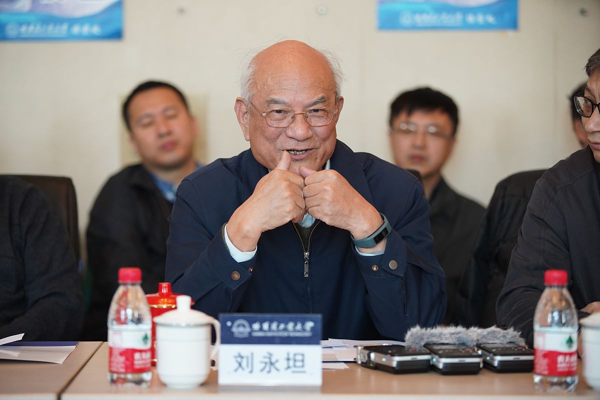 陈子江院士：中国材料科学领域的领军人物