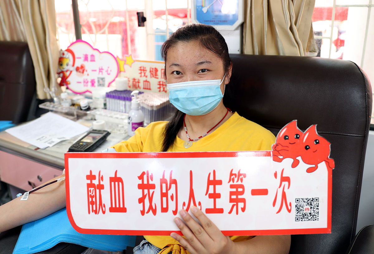 目前江西河北等多个地方出现了血库告急的情况江苏血液中心的 A 型血也仅仅只剩下3 天的用量了这是由什么原因导致的？新冠感染者是否可以献血？