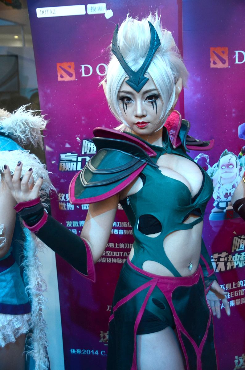 网络游戏《英雄联盟》后期强大的英雄有哪些