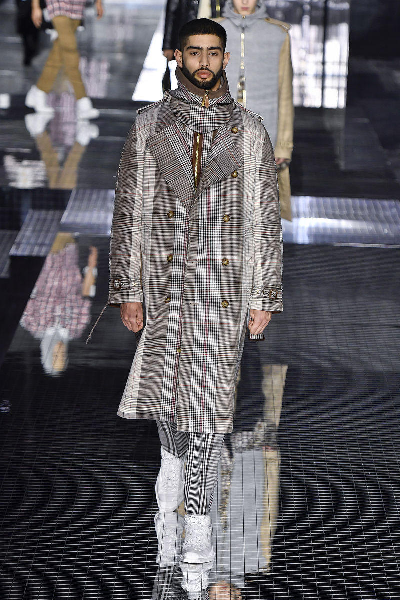 Burberry 2024春夏系列：Daniel Lee的英式革新与品牌重塑