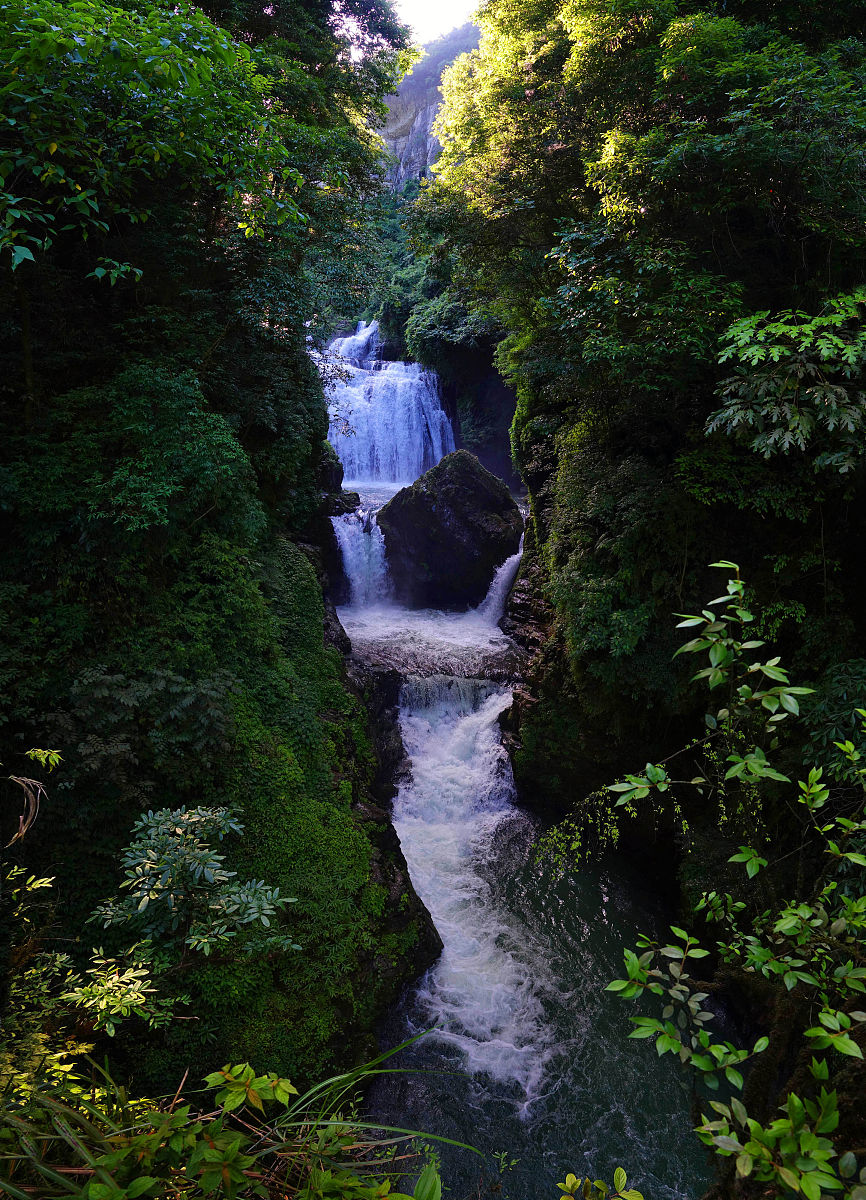 贵阳朋友圈文案：秀美景、美食、爱情，让你的朋友圈更精彩！