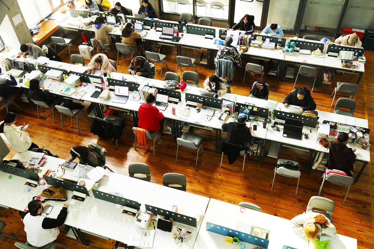 选择贵州贵阳幼师专业学校应该注意些什么