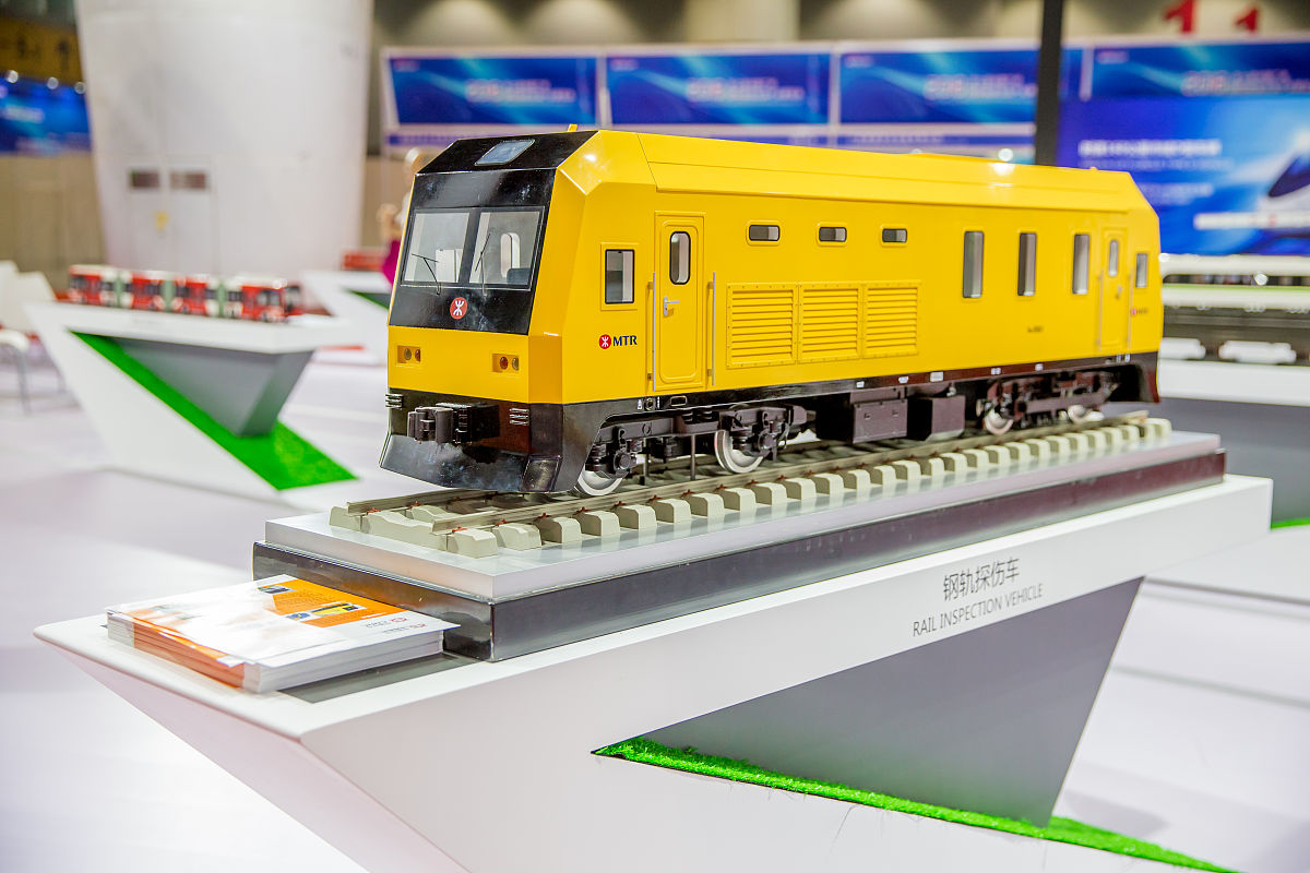 用專業的方式向火車迷介紹Kato 37-6115