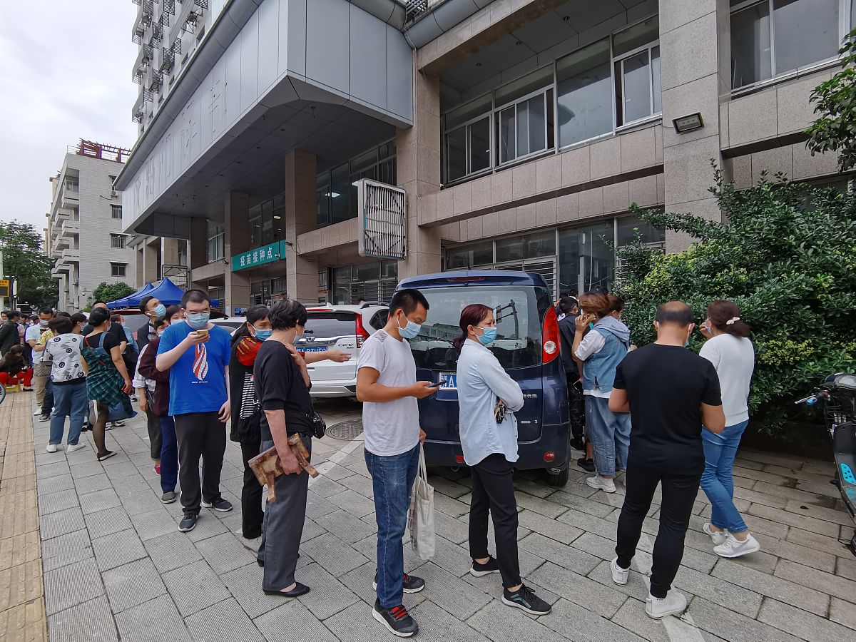 商户占道经营投诉无门？试试联合其他商户一起行动！