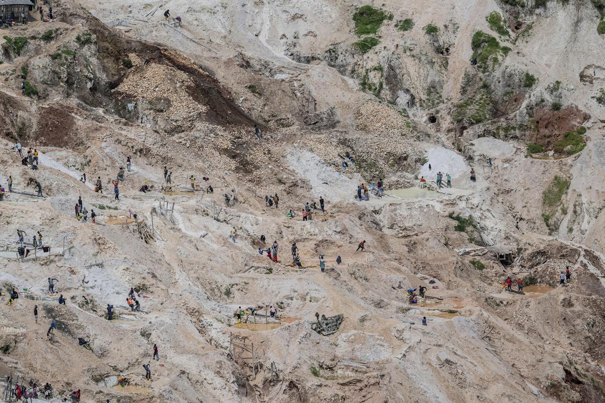 基于massflow模型的西藏芒康县楚梯岗泥石流危险性研究的论文的开题报告研究现状