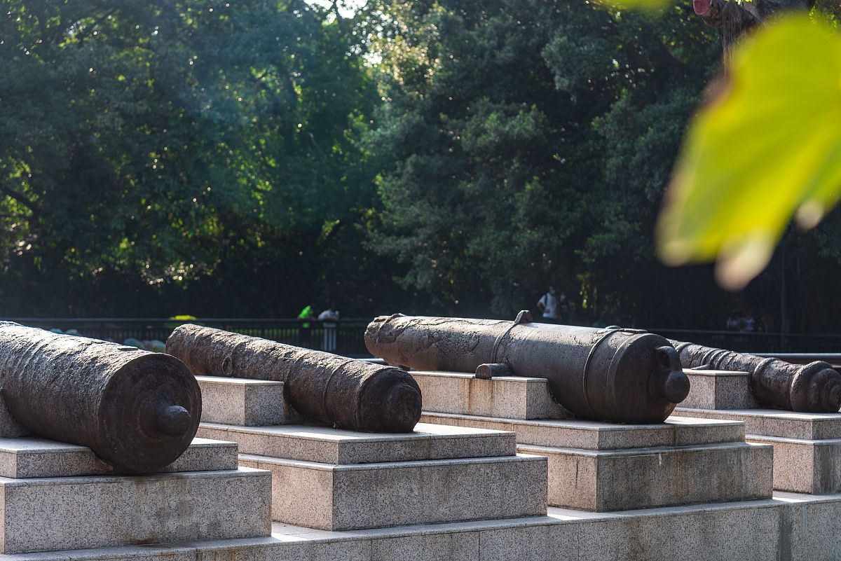 请列出做一个鸦片战争博物馆观后的PPT的框架