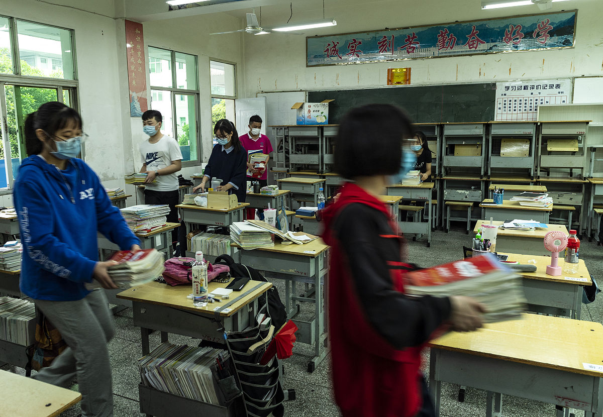 定西职业中等专业学校服装设计与生产管理专业课程设置
