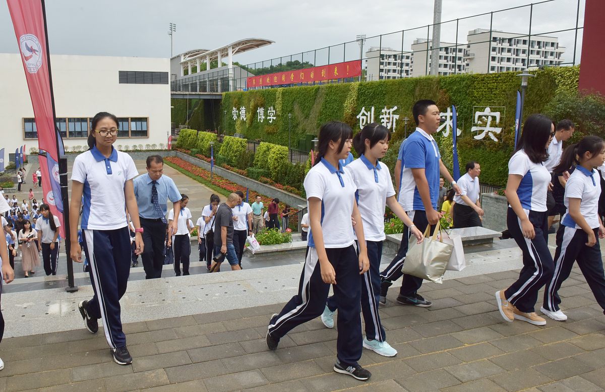 灵寿职业中学旅游服务与管理专业怎么样？就业前景、课程设置、师资力量解析