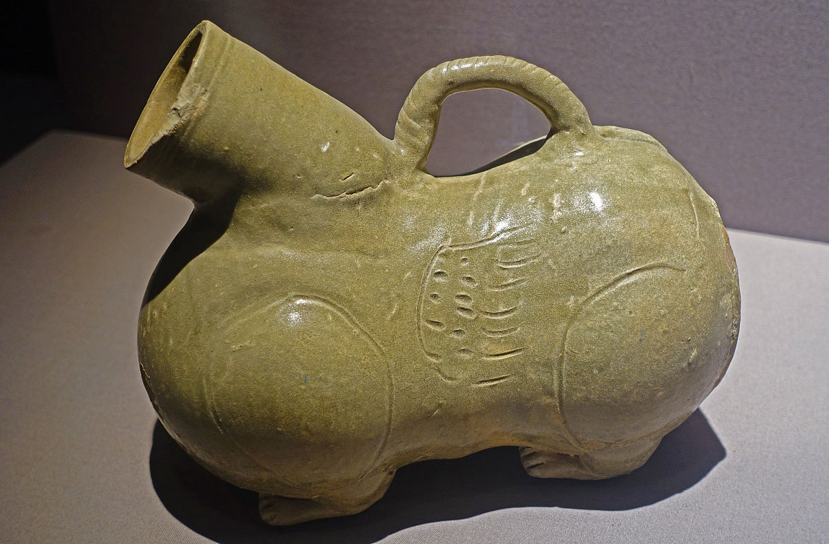2019年05月31日 青瓷刻双翼纹虎子,西晋,南京下关张王庙出土,南京市博