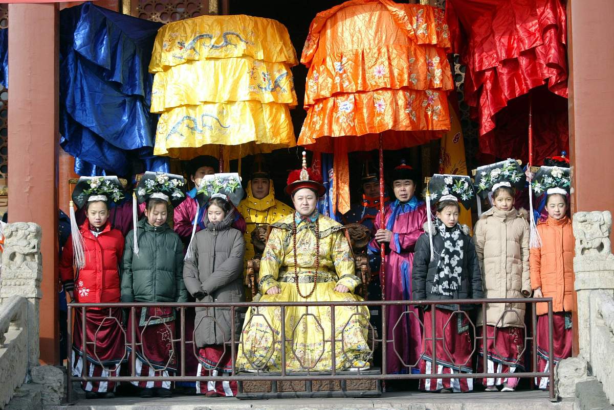 2005年1月31日,"皇家礼仪"表演再现沈阳故宫.喜迎春节,皇家礼仪与沈阳