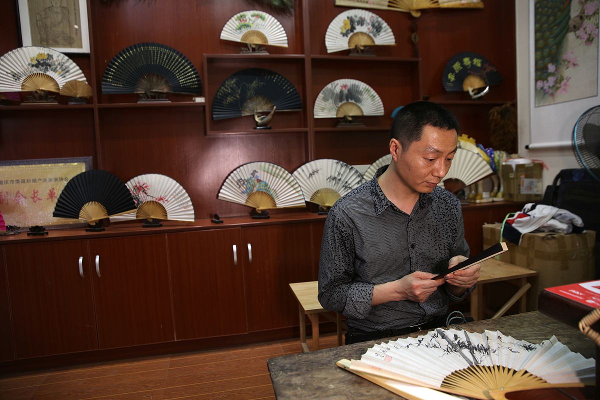 重庆荣昌卫校2023年招生简章：报名条件、专业及考试信息