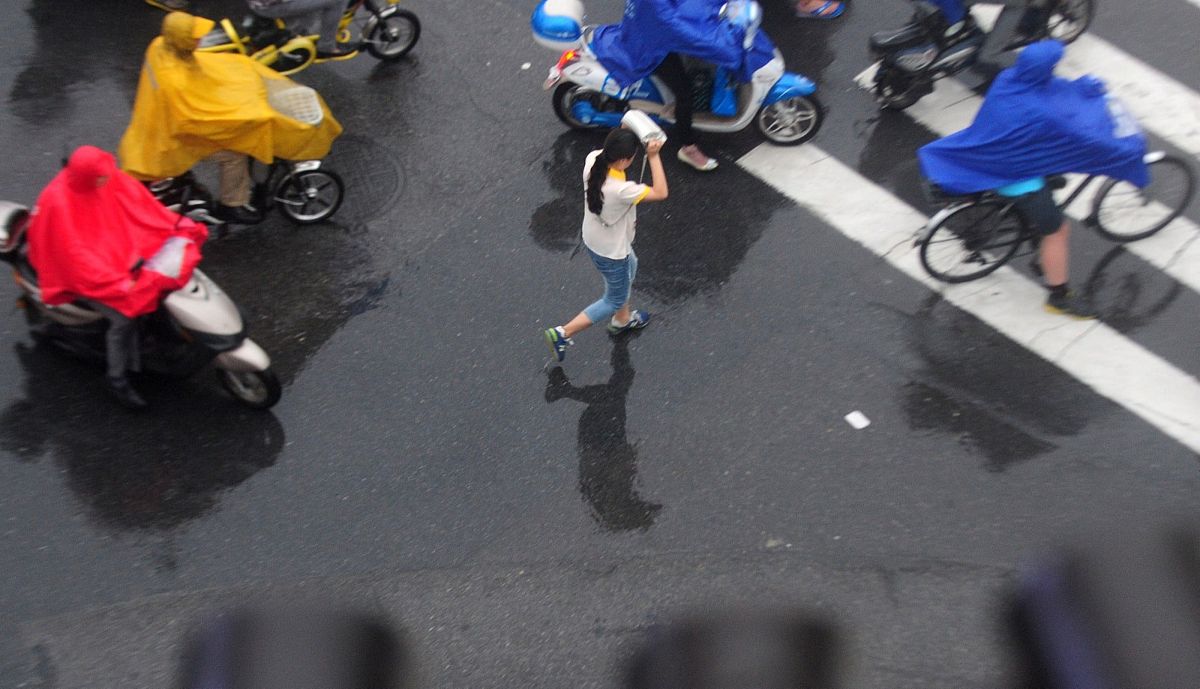 西安人行道被自行车撞了怎么办？- 事故处理指南
